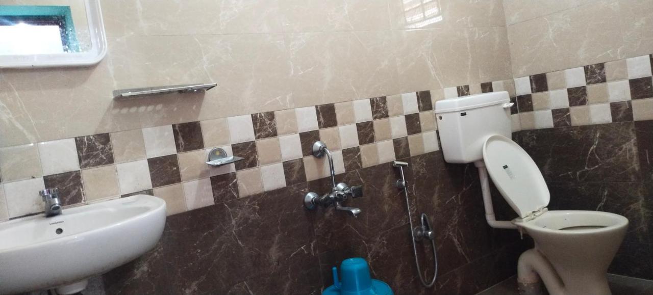 J J Homes Ooty Εξωτερικό φωτογραφία